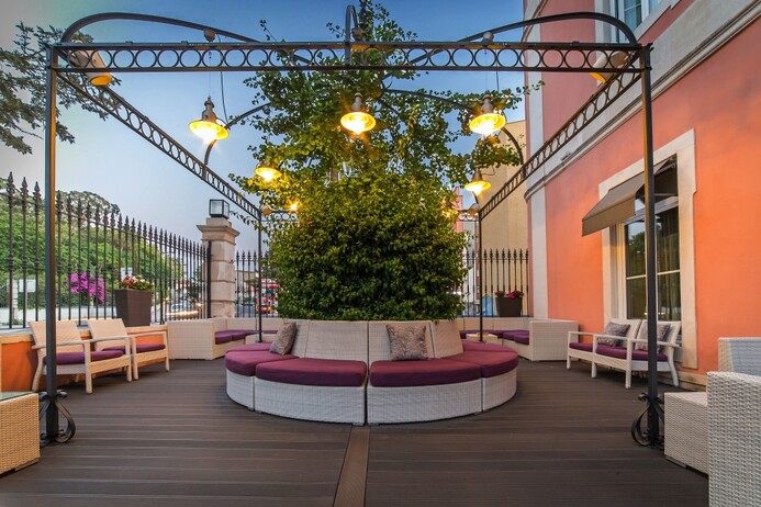 RS10753 Terrace Bar GSX 1678 Fbc