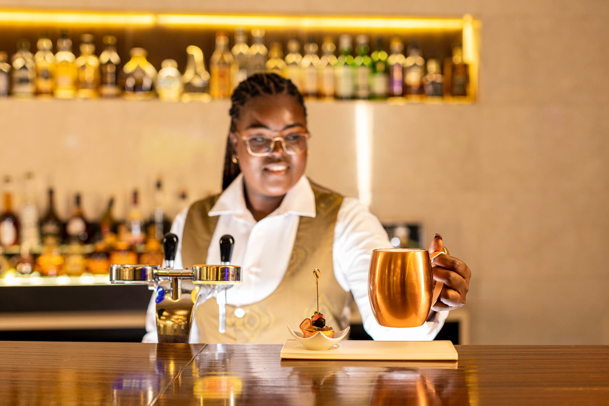 Epic Sana Luanda Kosmopolis Bar 3