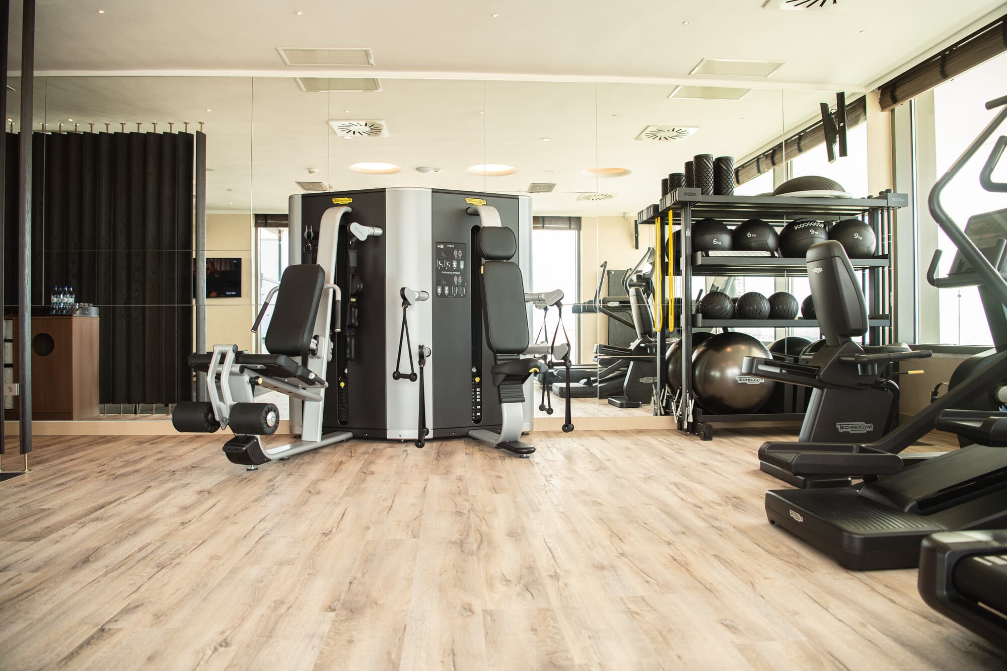 Evolution Cascais Estoril Hotel Fitness Room1