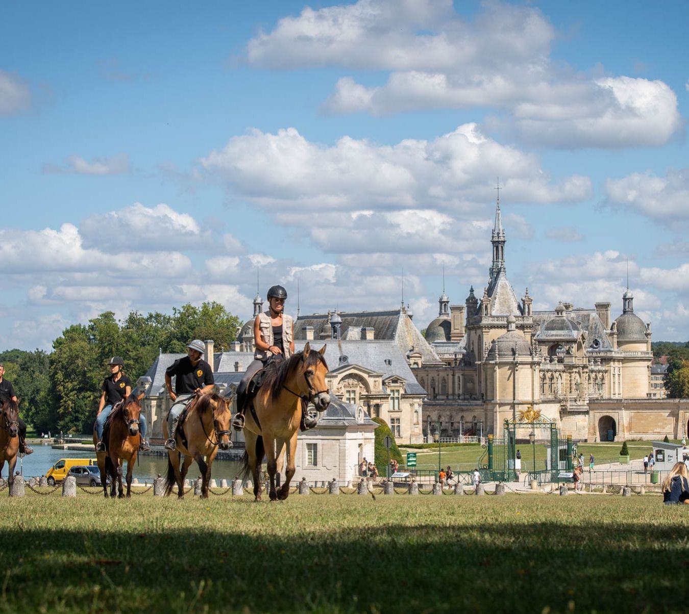 Cavalier Dunjour Auberge Du Jeu De Paume