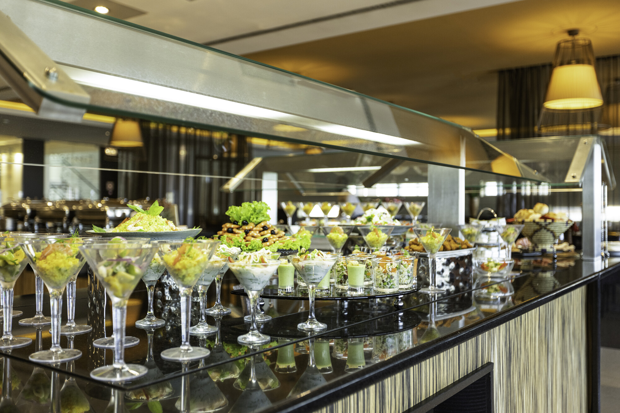 RS15677 Epicsanaluanda Buffet Almoco Terrakota Lpr