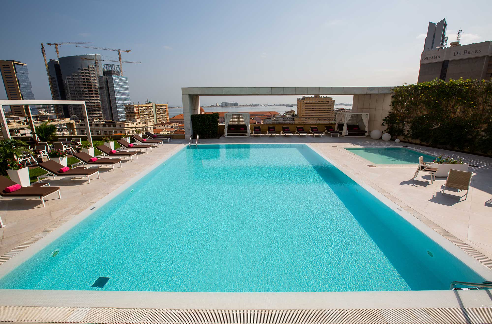Epic Sana Luanda Hotel Exterior Pool 12