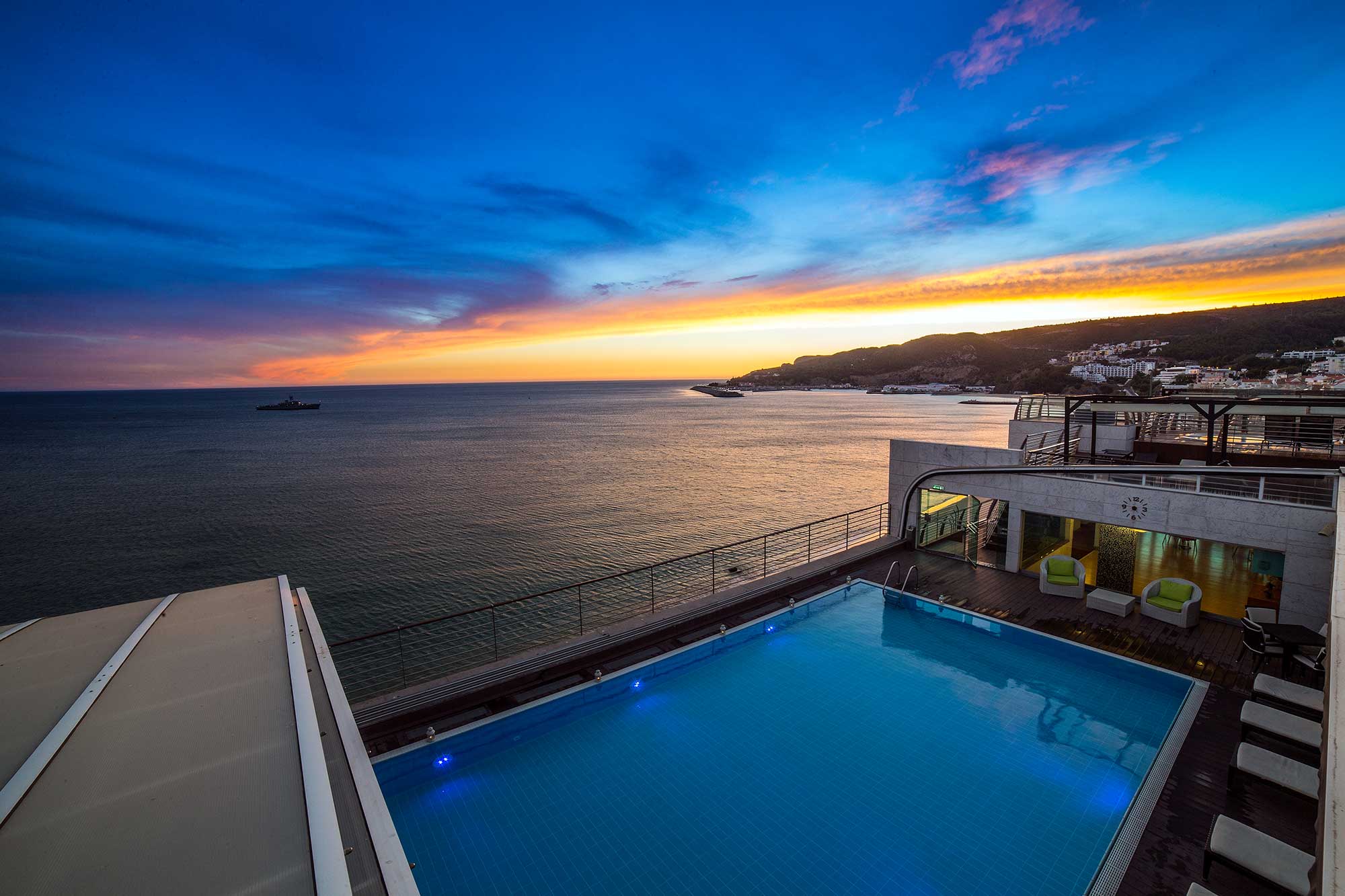 Sana Sesimbra Hotel Pool 4