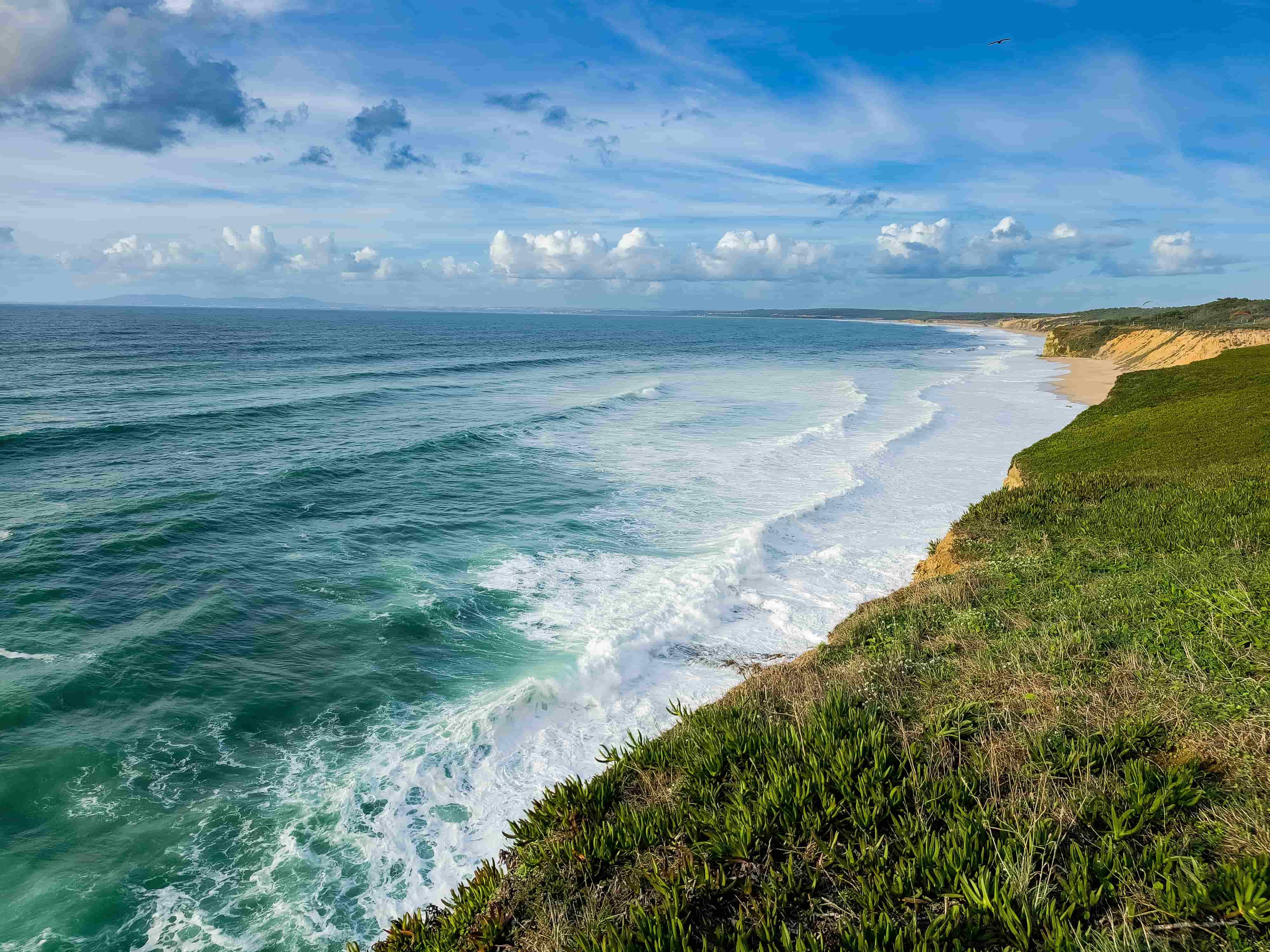 Descubra as melhores praias de Sesimbra | SANA Travel Blog