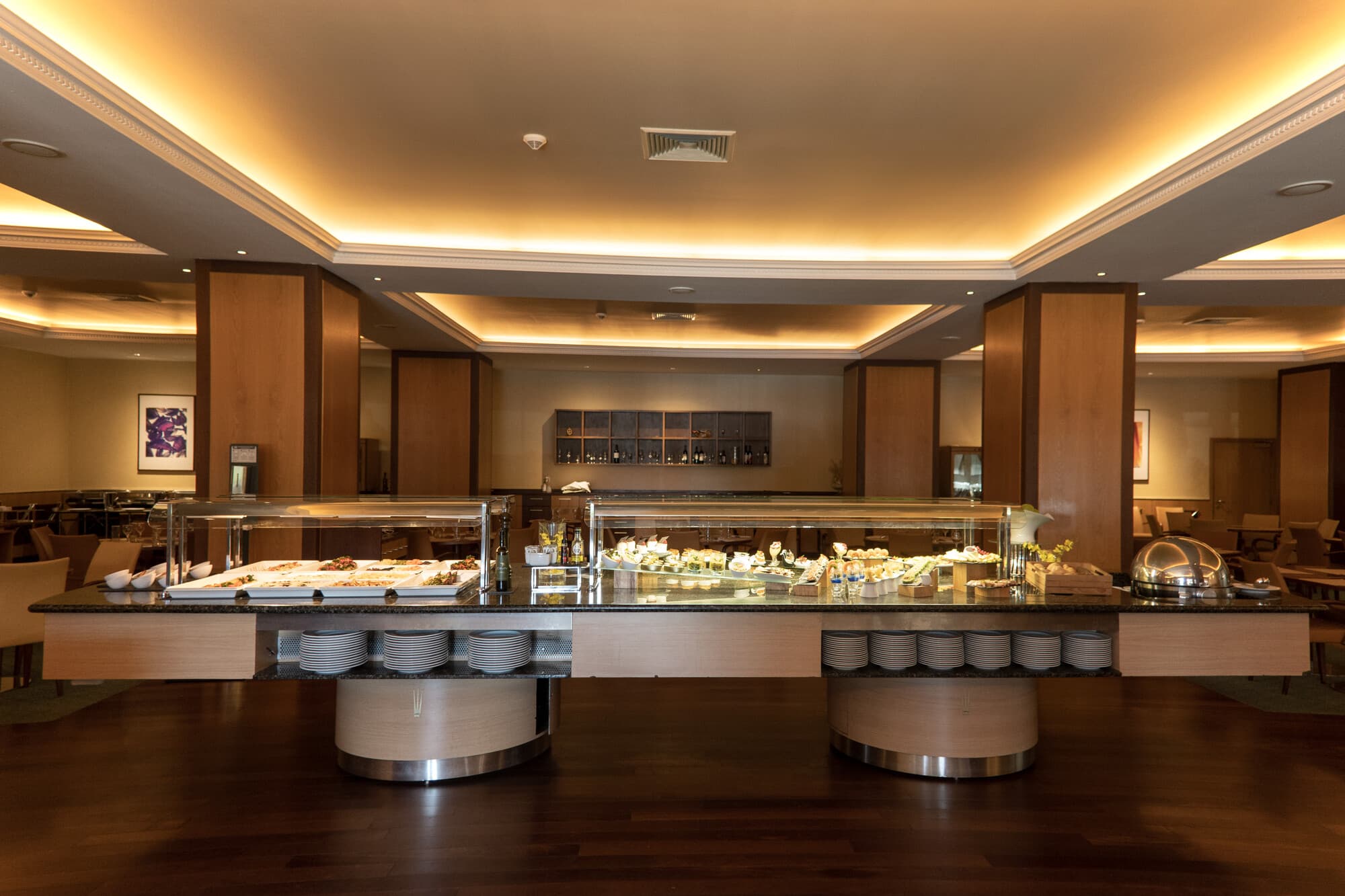 Buffet Restaurante Astrolabio 2024 SANA Metropolitan