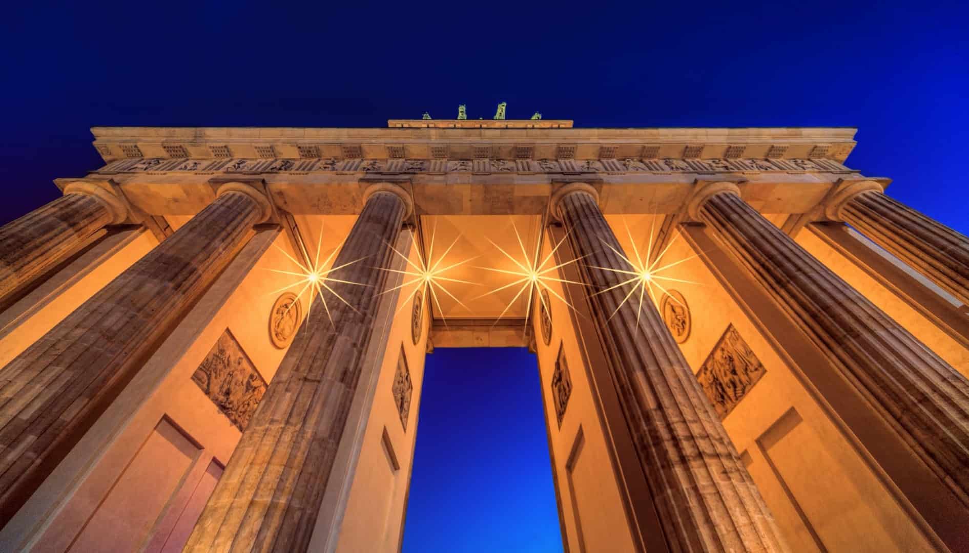 Germany-berlin-Brandenburg-Gate-at-night