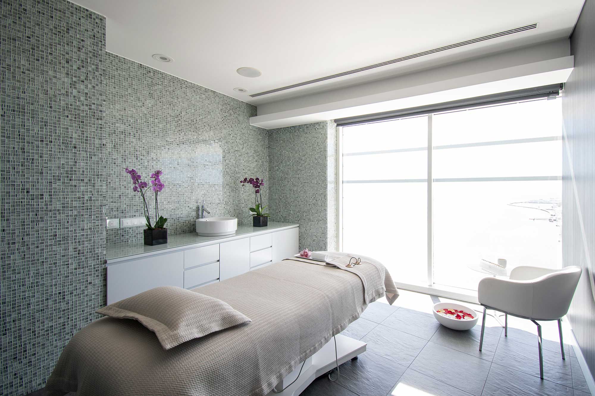 Myriad Sana Hotel Lisboa Spa Treatment Room 2