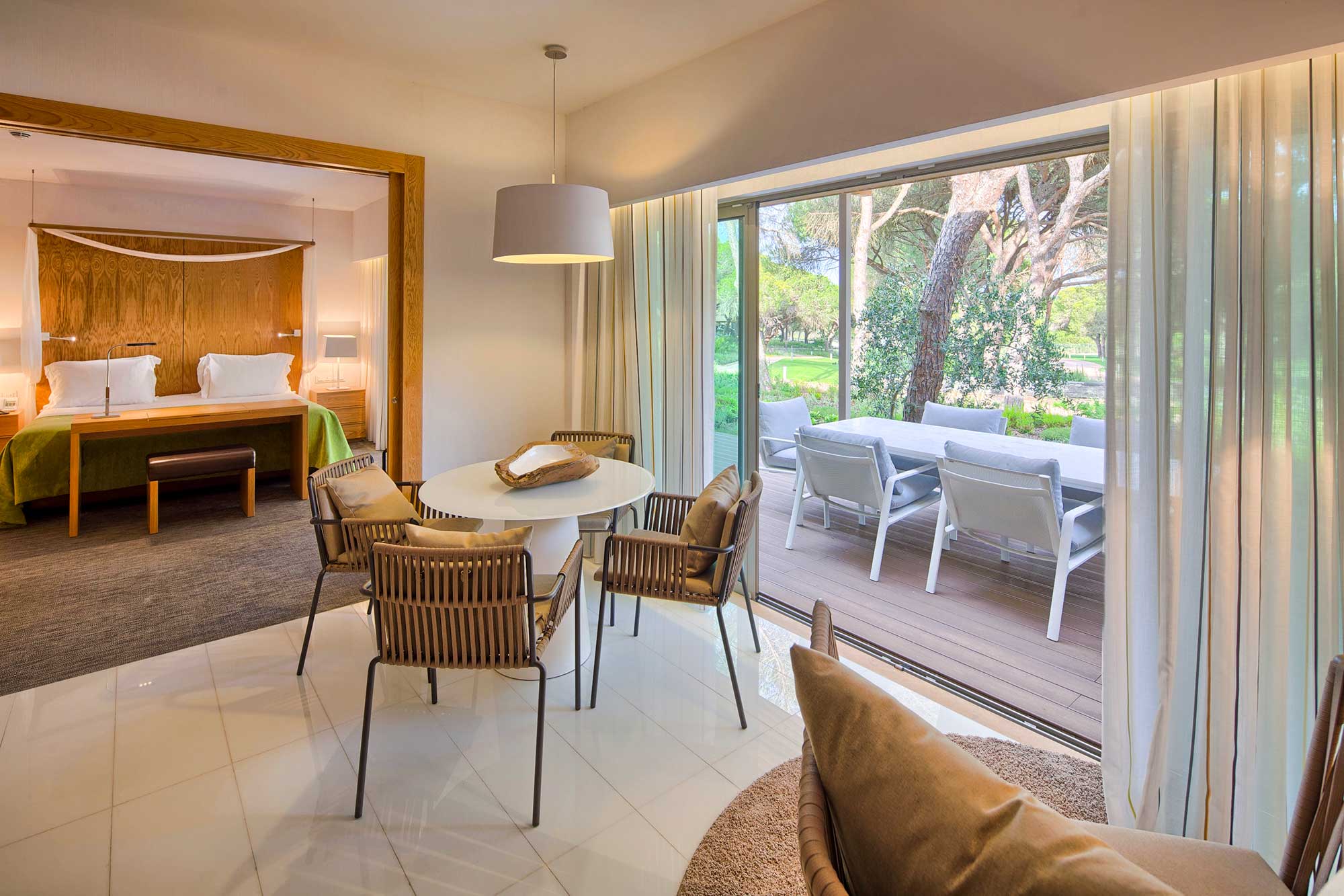 Suite Dúplex Deluxe - Vista al jardín