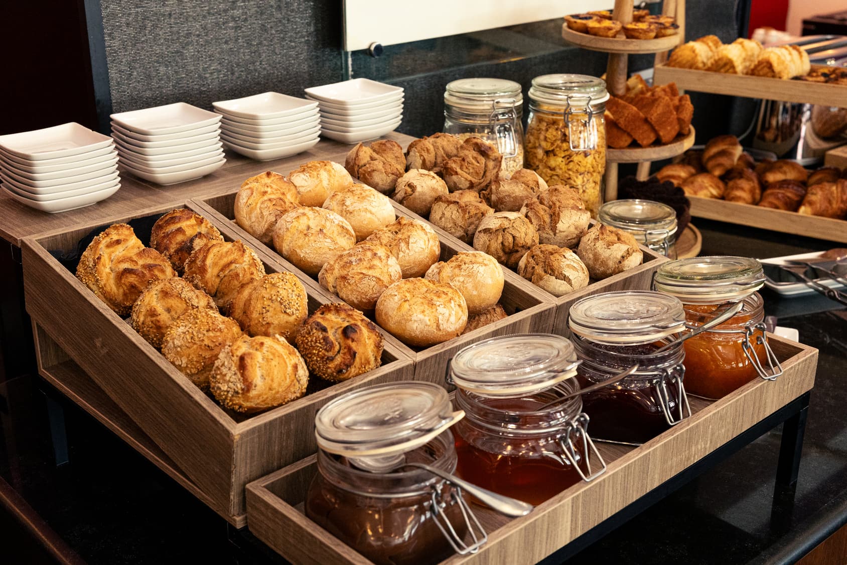 Sana Capitol Restaurant Breakfast Bakery