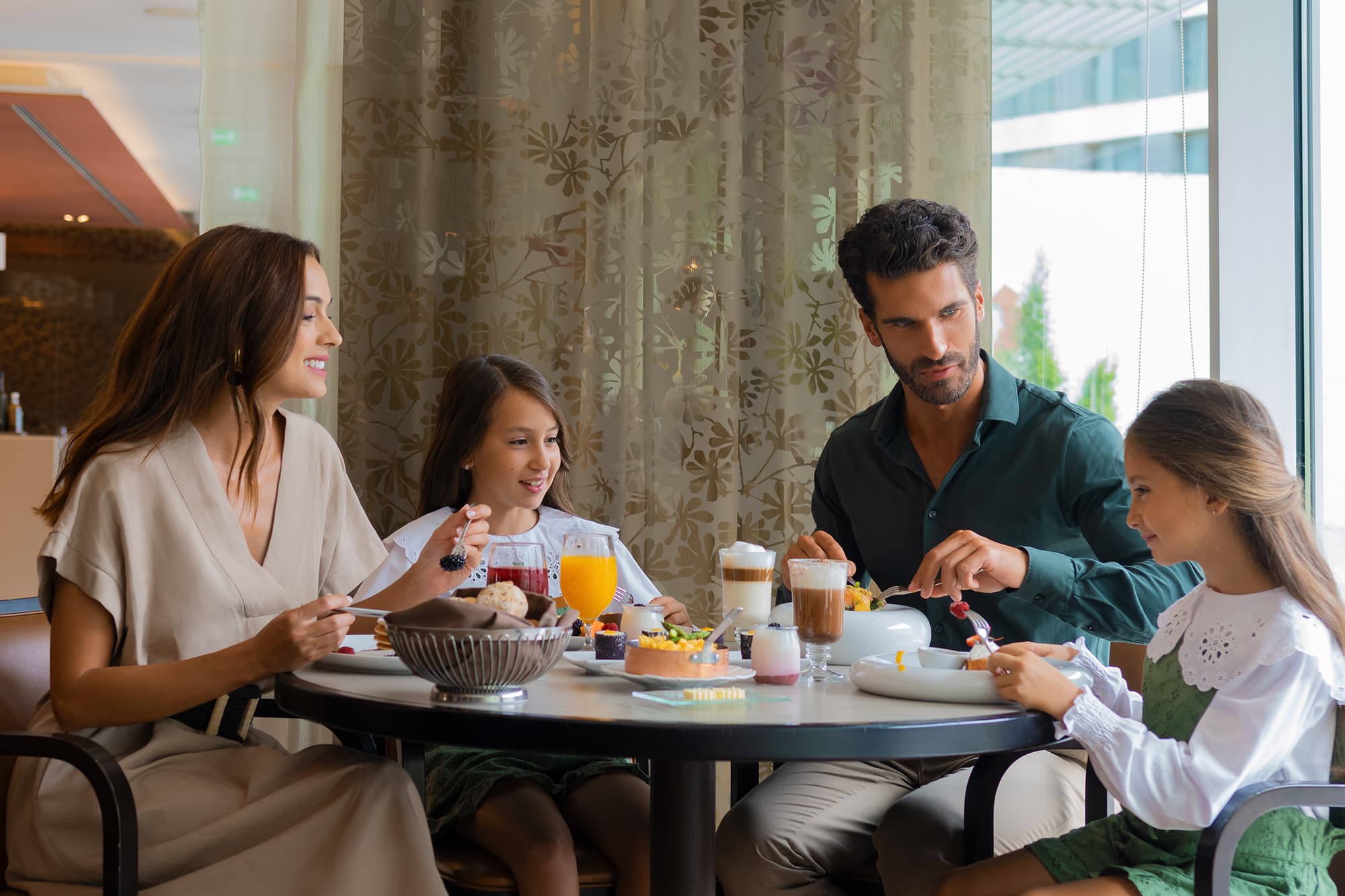 Páscoa 2025 SANA Hotels Brunch