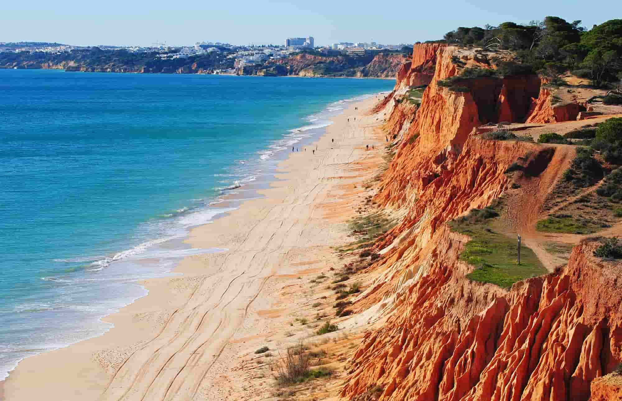 portugal-algarve-praia-da-falesia-arriba