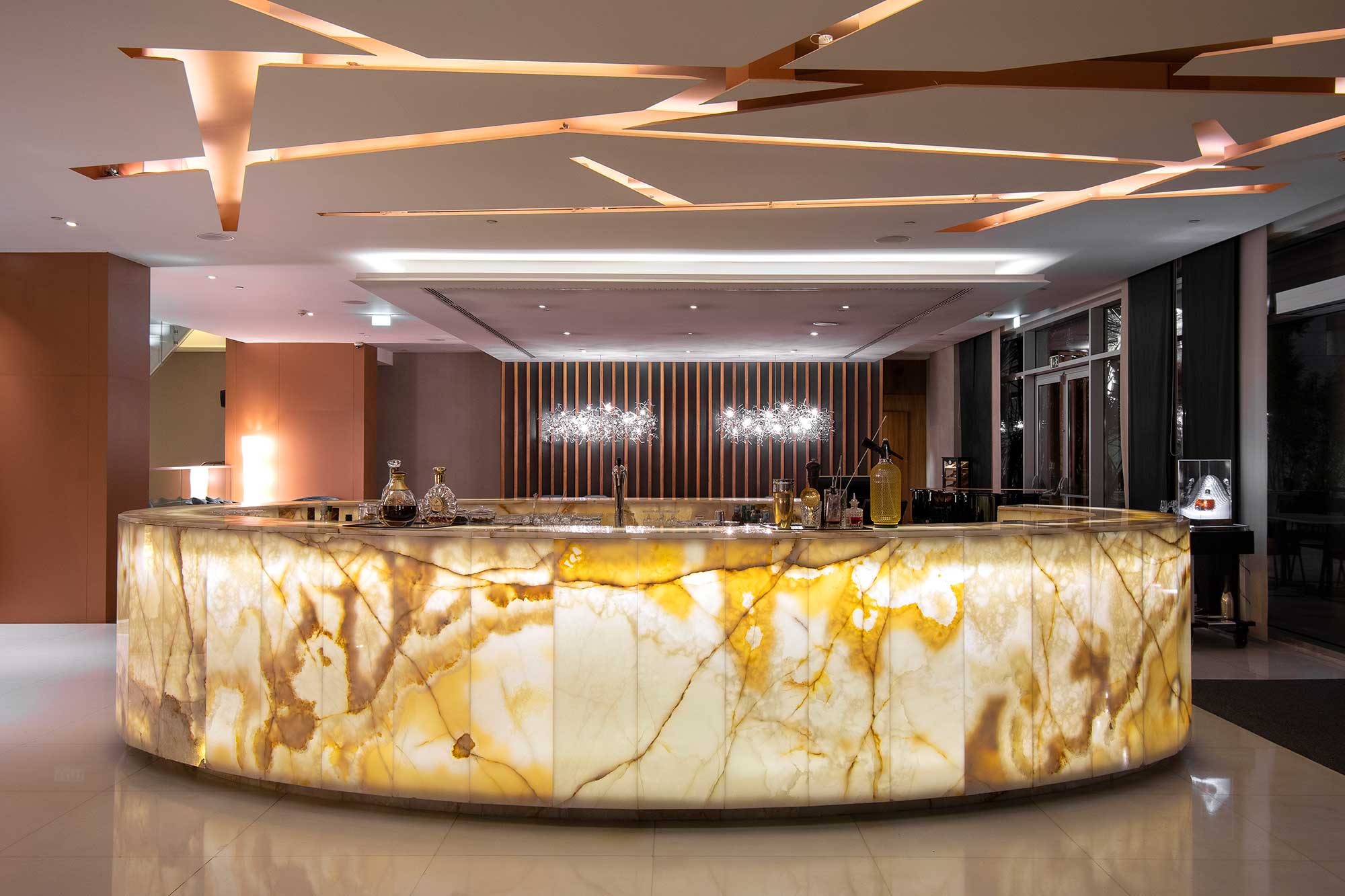 Epic Sana Lisboa Hotel Scale Bar 12