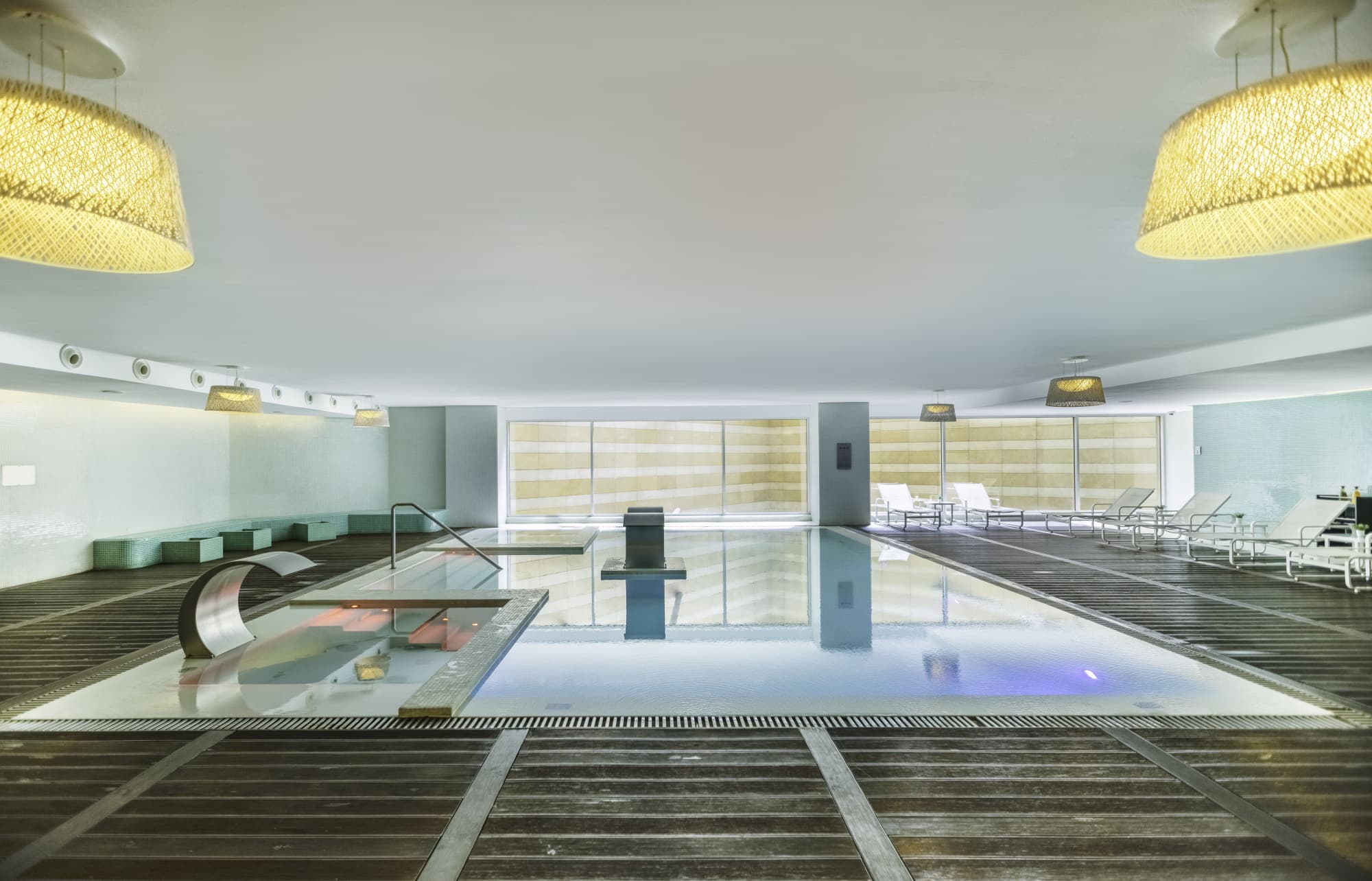 Epicsanaluanda Sayanna Piscina Interior1