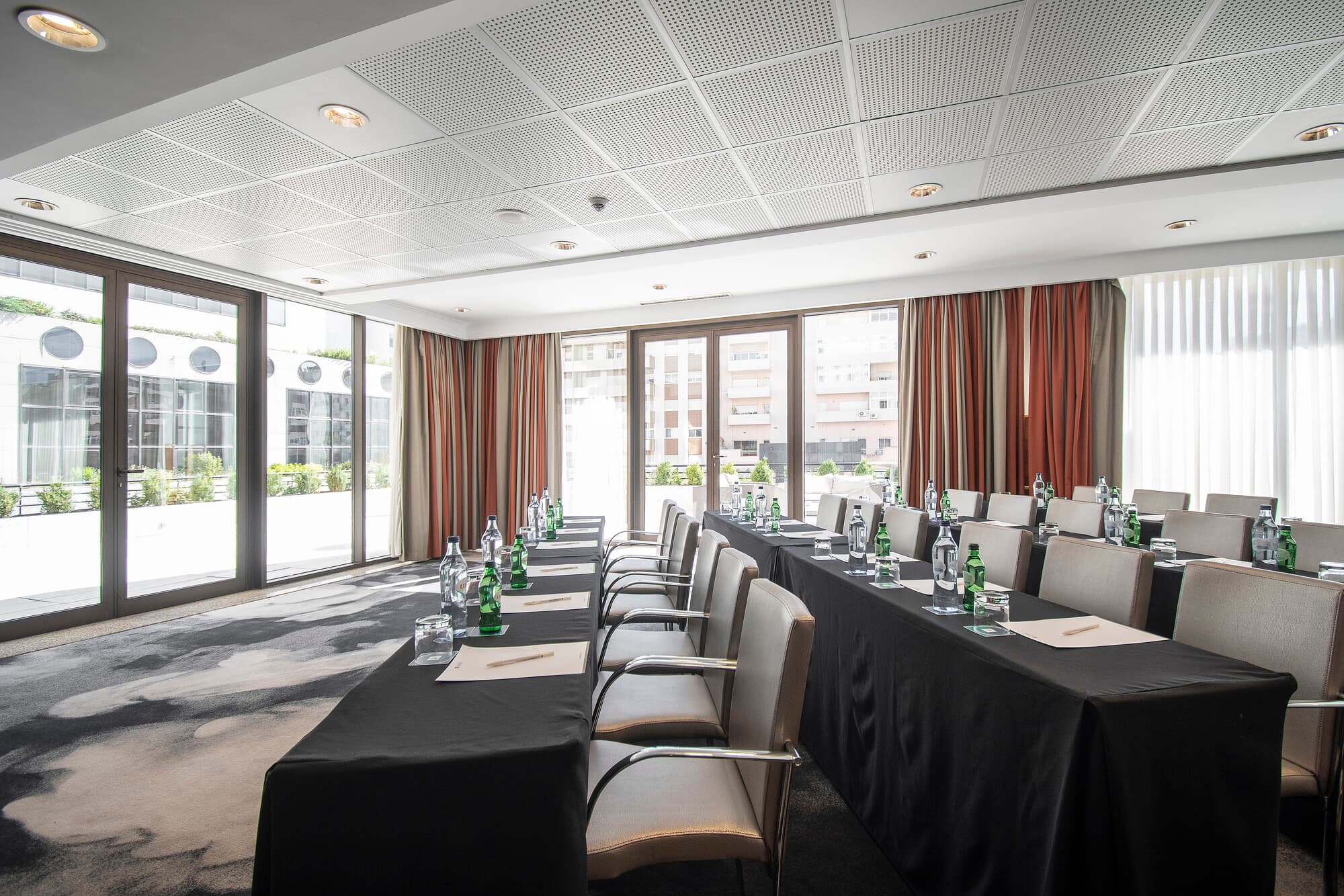 SANA Metropolitan Meeting Rooms Londres Theatre (2)